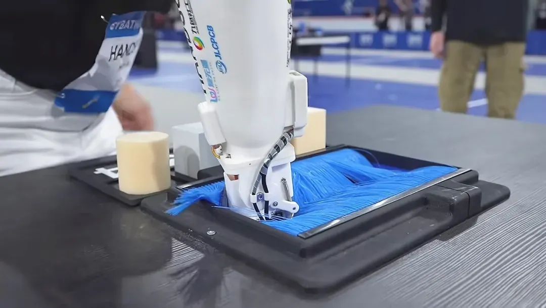  中国首次！半机械人奥运夺冠！东大问鼎全球人机共融技术之巅(图11)